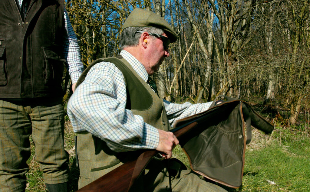 Clay pigeon shooting in Fife Scotland - Elliott Clays